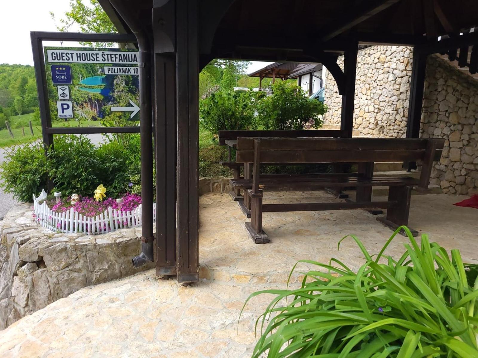Guest House Stefanija Poljanak Ngoại thất bức ảnh
